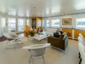 OCEAN'S SEVEN Kingship Magellan 110 - main saloon lounge OCEAN'S SEVEN Kingship Magellan 110 - main saloon lounge