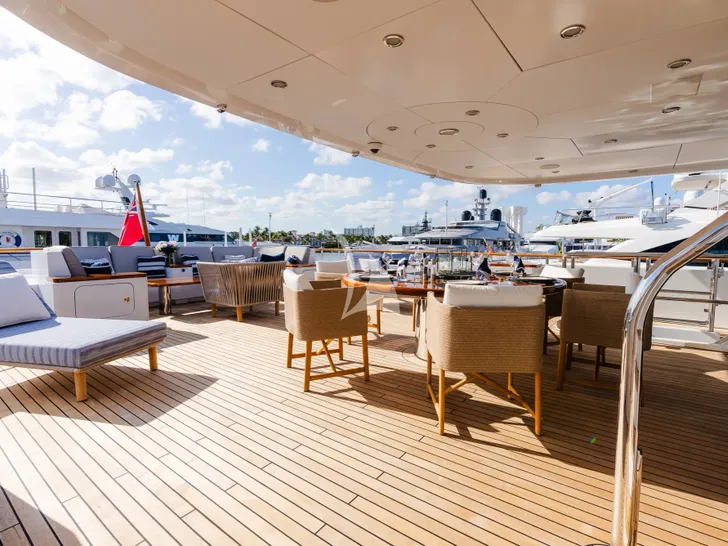 OCEAN'S SEVEN Kingship Magellan 110 - sky deck OCEAN'S SEVEN Kingship Magellan 110 - sky deck