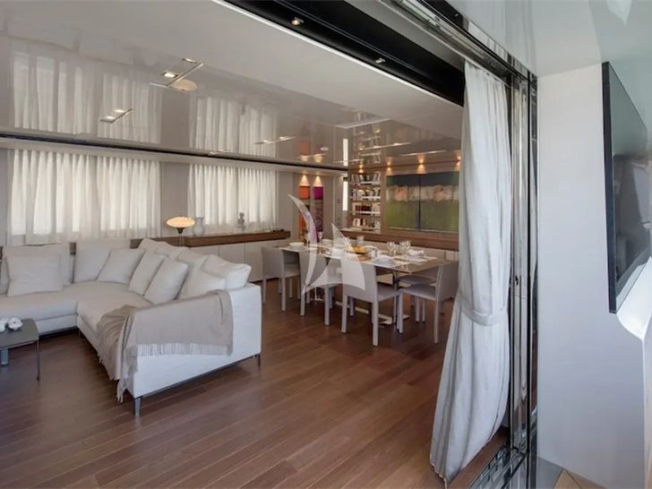 OCTAVE Sanlorenzo SL118 - main saloon lounge and dining area OCTAVE Sanlorenzo SL118 - main saloon lounge and dining area