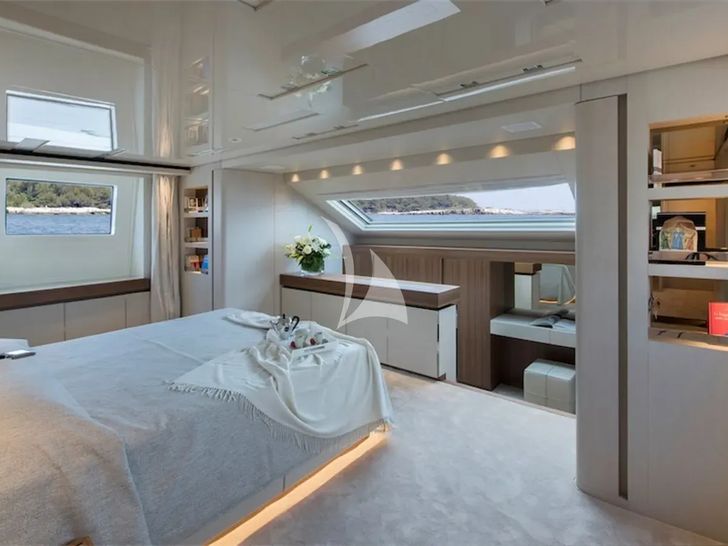 OCTAVE Sanlorenzo SL118 - master cabin wide shot OCTAVE Sanlorenzo SL118 - master cabin wide shot