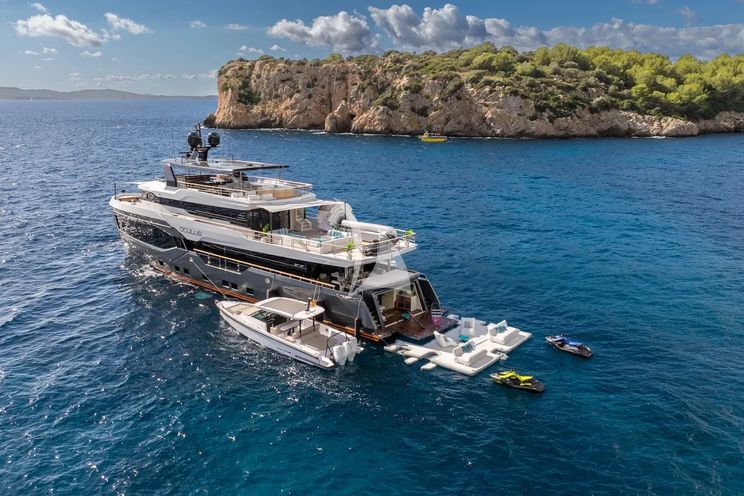 Charter Yacht OCULUS - Numarine 37 XP - 6 Cabins - Monaco - Cannes - St Tropez - French Riviera