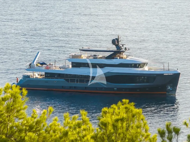 OCULUS 37m Numarine - anchored OCULUS 37m Numarine - anchored