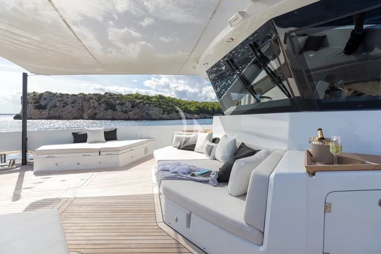 Charter Yacht OCULUS - Numarine 37 XP - 6 Cabins - Monaco - Cannes - St Tropez - French Riviera