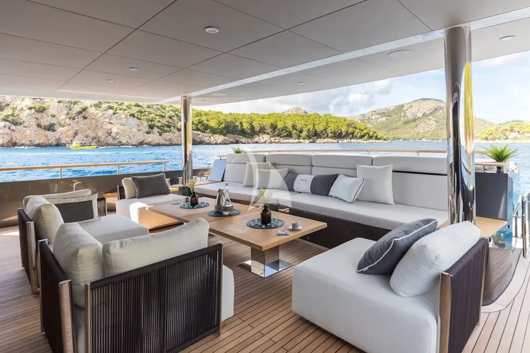 Charter Yacht OCULUS - Numarine 37 XP - 6 Cabins - Monaco - Cannes - St Tropez - French Riviera