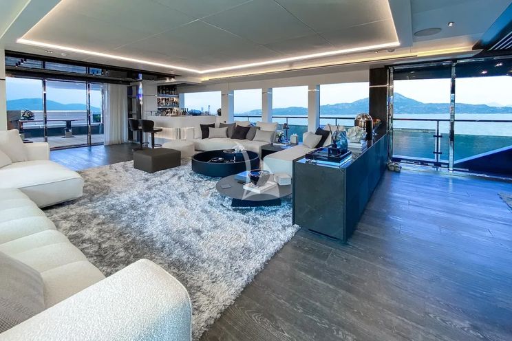 Charter Yacht OCULUS - Numarine 37 XP - 6 Cabins - Monaco - Cannes - St Tropez - French Riviera