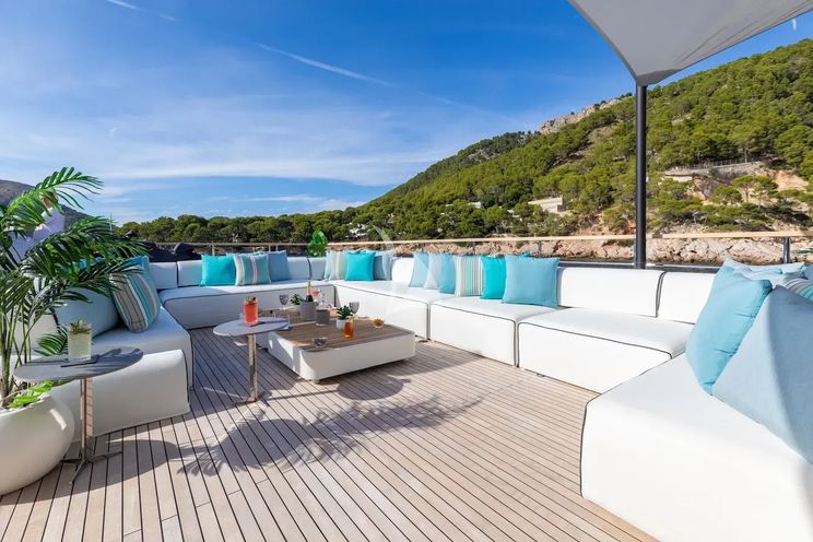 Charter Yacht OCULUS - Numarine 37 XP - 6 Cabins - Monaco - Cannes - St Tropez - French Riviera