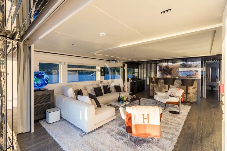 Charter Yacht OCULUS - Numarine 37 XP - 6 Cabins - Monaco - Cannes - St Tropez - French Riviera