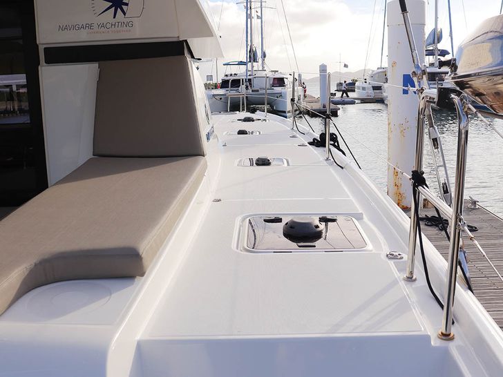 ODYSSEY Lagoon 42 - aft sun pad ODYSSEY Lagoon 42 - aft sun pad