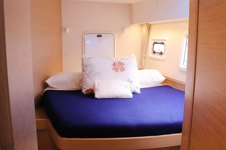 Charter Yacht ODYSSEY - Lagoon 42 - 4 Cabins - Tortola - Anegada - Virgin Gorda