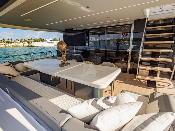 OLYMPUS Sirena 88 aft deck OLYMPUS Sirena 88 aft deck