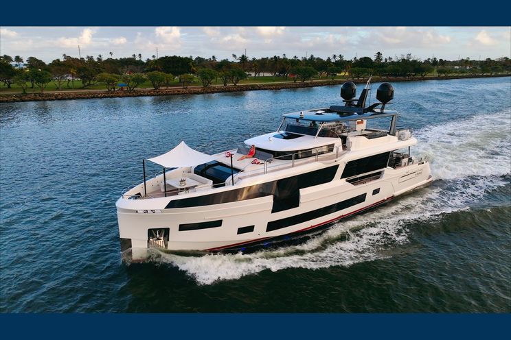 Charter Yacht OLYMPUS - Sirena 88 - 5 Cabins - Nassau - Exumas - Bahamas
