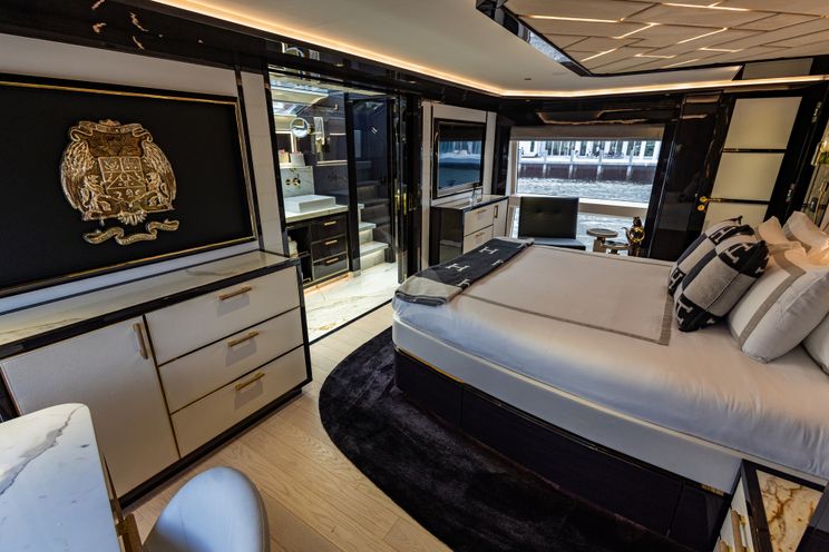 Charter Yacht OLYMPUS - Sirena 88 - 5 Cabins - Nassau - Exumas - Bahamas