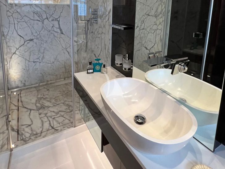 OMNIA Pearl 78 - VIP cabin 1 bathroom OMNIA Pearl 78 - VIP cabin 1 bathroom