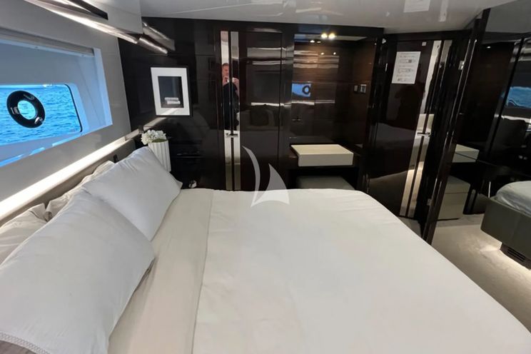 Charter Yacht OMNIA - Pearl 78 - 4 Cabins - Cannes - Monaco - St Tropez - French Riviera