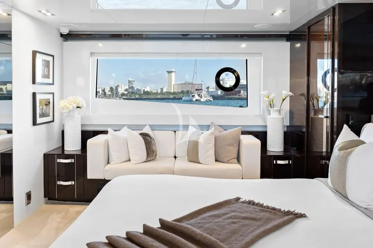 Charter Yacht OMNIA - Pearl 78 - 4 Cabins - Cannes - Monaco - St Tropez - French Riviera