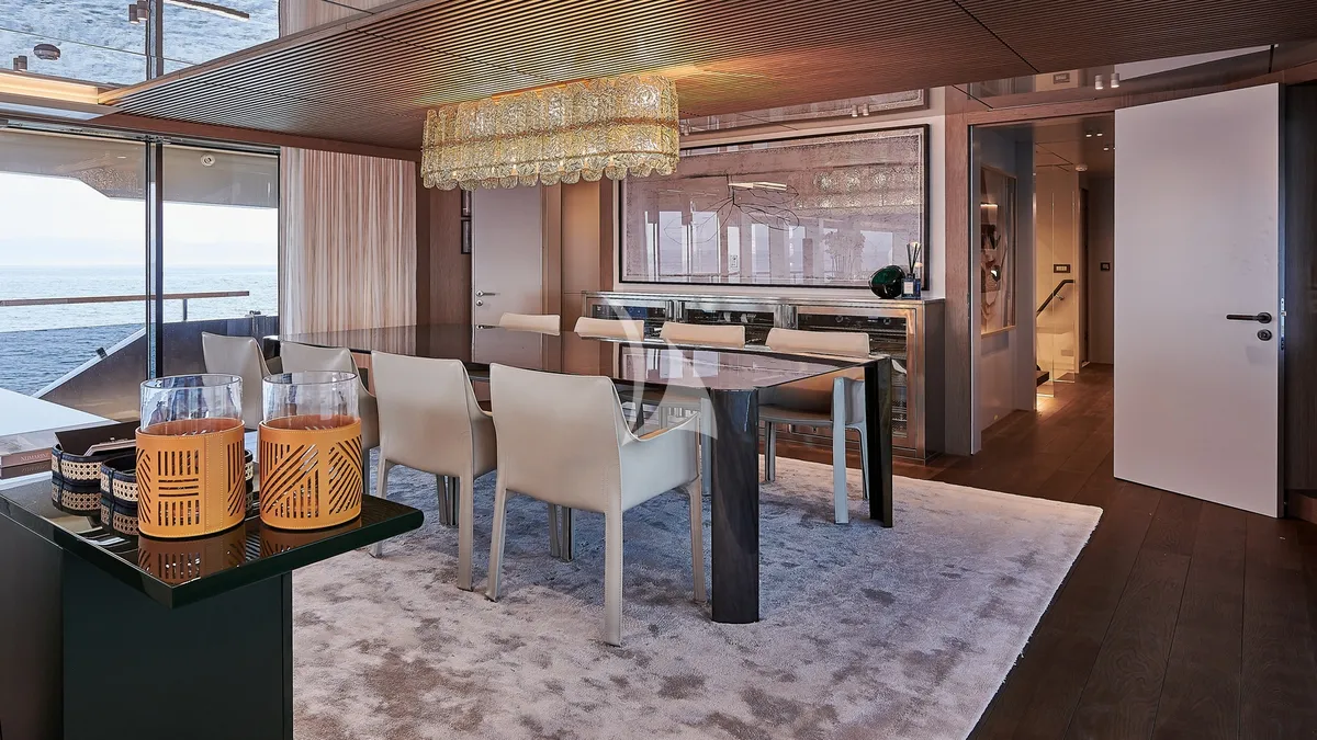 Charter Yacht ONE ZERO - Numarine 37XP - 6 Cabins - St Tropez - Nice - Antibes - Monaco - Cannes - French Riviera