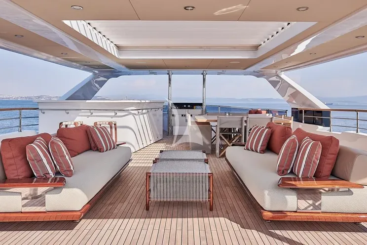 Charter Yacht ONE ZERO - Numarine 37XP - 6 Cabins - St Tropez - Nice - Antibes - Monaco - Cannes - French Riviera