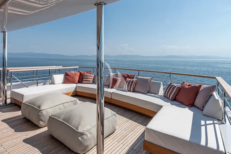 Charter Yacht ONE ZERO - Numarine 37XP - 6 Cabins - St Tropez - Nice - Antibes - Monaco - Cannes - French Riviera