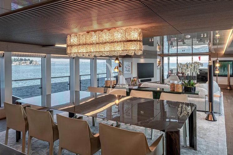 Charter Yacht ONE ZERO - Numarine 37XP - 6 Cabins - St Tropez - Nice - Antibes - Monaco - Cannes - French Riviera
