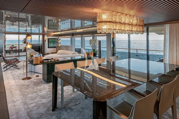 Charter Yacht ONE ZERO - Numarine 37XP - 6 Cabins - St Tropez - Nice - Antibes - Monaco - Cannes - French Riviera