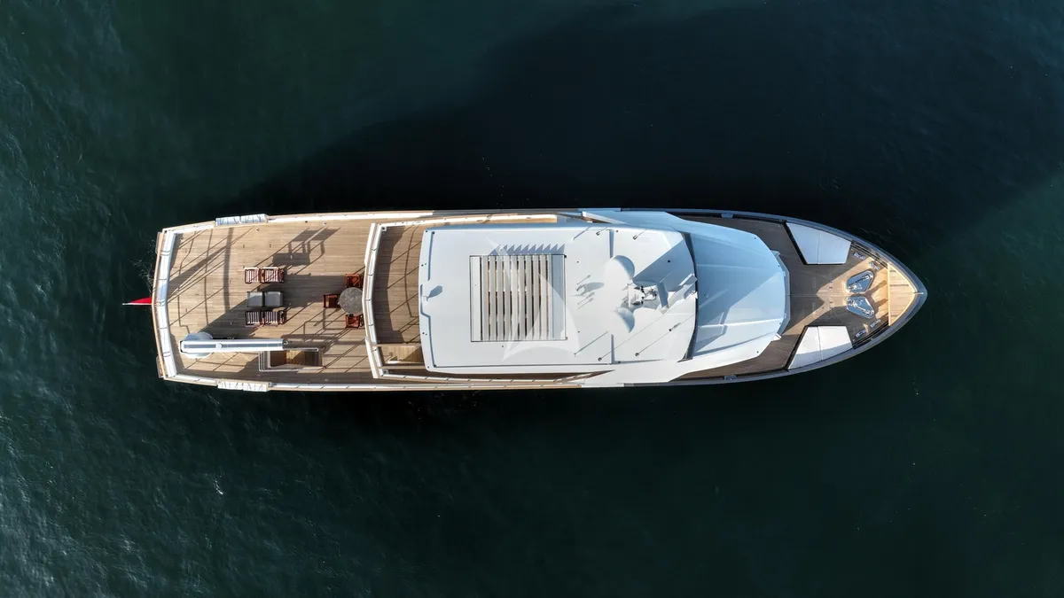 Charter Yacht ONE ZERO - Numarine 37XP - 6 Cabins - St Tropez - Nice - Antibes - Monaco - Cannes - French Riviera