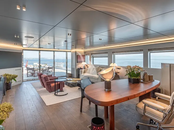 ONE ZERO Numarine 37XP - upper deck salon lounge ONE ZERO Numarine 37XP - upper deck salon lounge