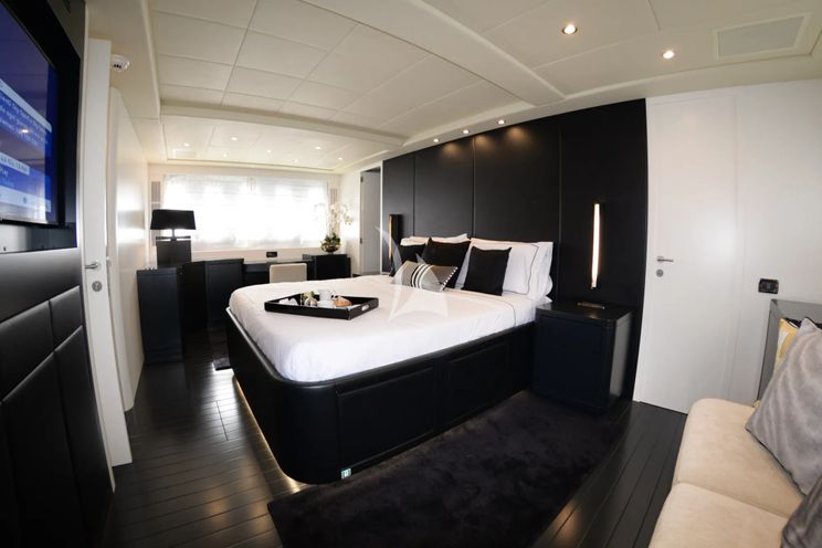 Charter Yacht ONLY ONE - Overmarine Mangusta 92 - 4 Cabins - Naples - Capri - Positano - Amalfi Coast - Italy