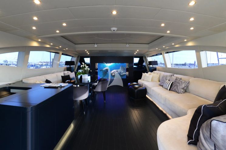 Charter Yacht ONLY ONE - Overmarine Mangusta 92 - 4 Cabins - Naples - Capri - Positano - Amalfi Coast - Italy