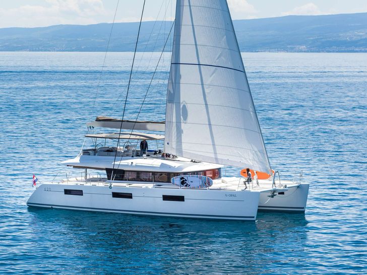 OPAL Lagoon 620 - profile OPAL Lagoon 620 - profile