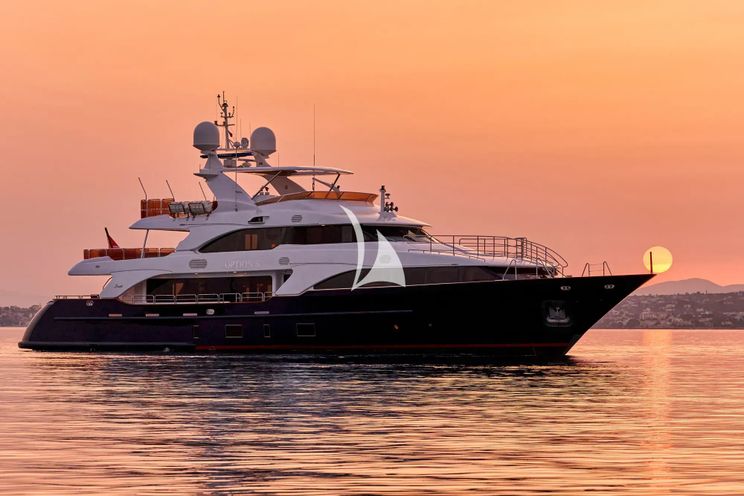 Charter Yacht OPTION B - Benetti Classic 121 - 6 Cabins - Athens - Mykonos - Paros - Cyclades - Greece