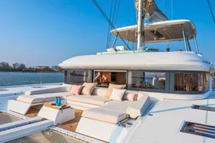 Charter Yacht VEGA - Lagoon 55 - 4 Cabins - Sicily - Lipari - Palermo