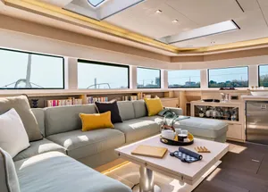 VEGA - Lagoon 55 saloon seating