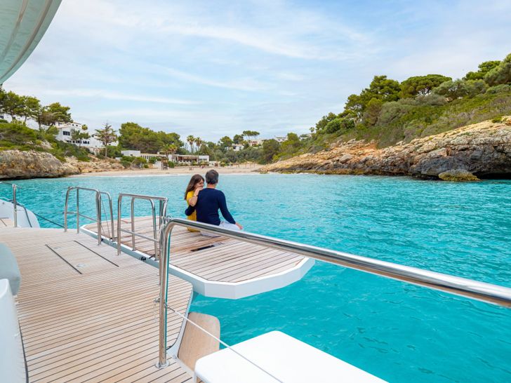 OPUS ONE Lagoon 55 - swim platform OPUS ONE Lagoon 55 - swim platform