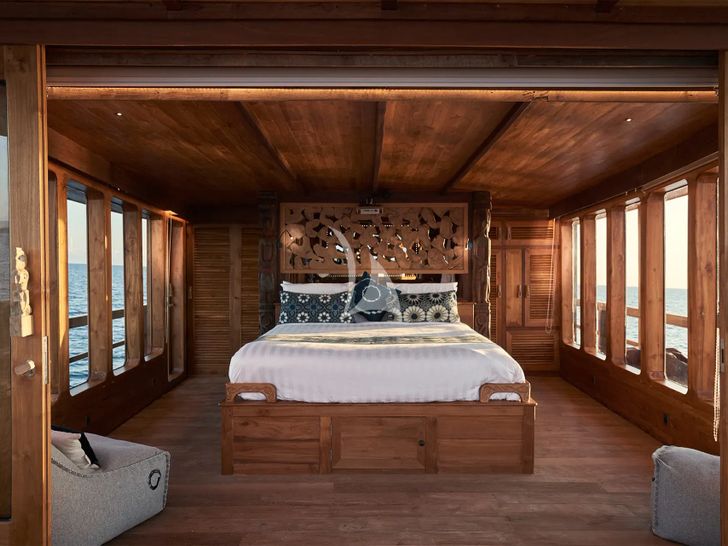 ORACLE Phinisi 35m - master cabin ORACLE Phinisi 35m - master cabin