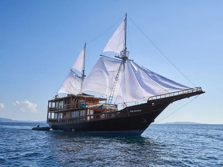 ORACLE Phinisi 35m - sailing profile ORACLE Phinisi 35m - sailing profile