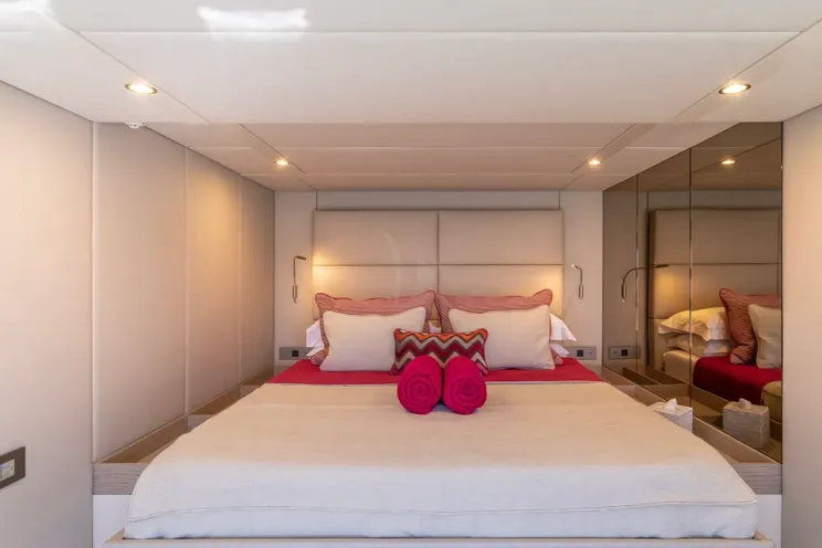 Charter Yacht ORCA - Sunreef Supreme 68 Power - 4 Cabins - Nassau - Exumas - Bahamas