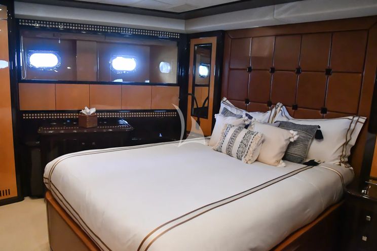 Charter Yacht ORION I - Mangusta 92 - 4 Cabins - St Tropez - Cannes - Monaco - French Riviera