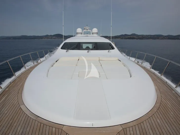 ORION I Mangusta 92 - foredeck ORION I Mangusta 92 - foredeck