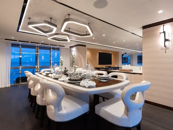 ORION Heesen Dining ORION Heesen Dining