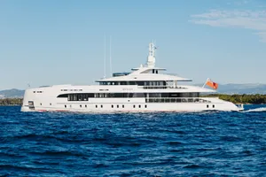 ORION - Heesen 50m Aluminium FDHF - 6 Cabins - Cannes - St Tropez - Nice - Antibes - Monaco - French Riviera ORION - Heesen 50m Aluminium FDHF - 6 Cabins - Cannes - St Tropez - Nice - Antibes - Monaco - French Riviera