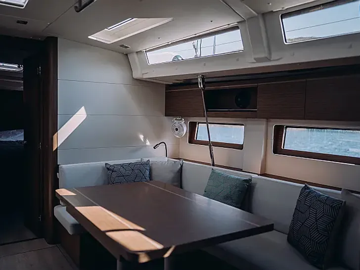 ORION Oceanis 51.1 - dining area ORION Oceanis 51.1 - dining area