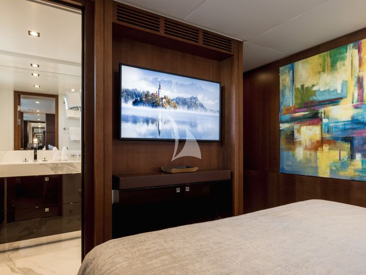 ORIZZONTE Vahali 30m - VIP cabin 2 TV ORIZZONTE Vahali 30m - VIP cabin 2 TV