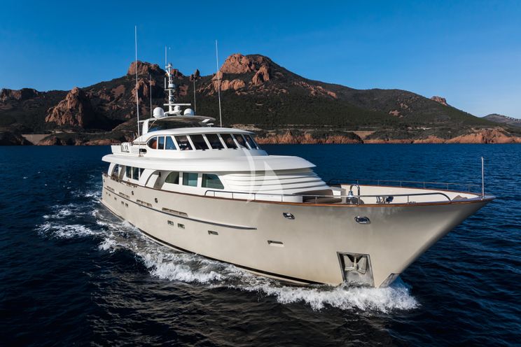 Charter Yacht ORIZZONTE - Vahali 30m - 4 Cabins - Cannes - Nice - Antibes - St Tropez - French Riviera - Monaco