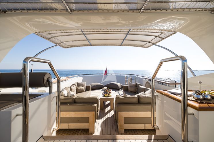 Charter Yacht ORIZZONTE - Vahali 30m - 4 Cabins - Cannes - Nice - Antibes - St Tropez - French Riviera - Monaco