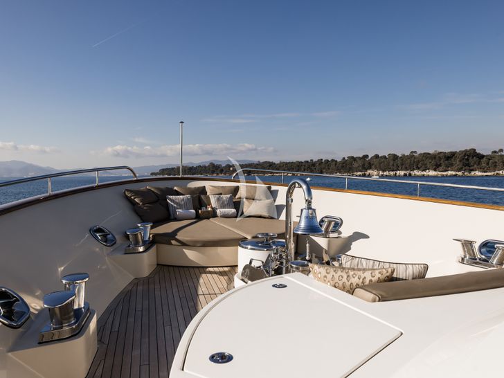 ORIZZONTE Vahali 30m - foredeck ORIZZONTE Vahali 30m - foredeck