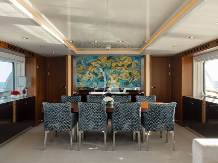 ORIZZONTE Vahali 30m - indoor dining area ORIZZONTE Vahali 30m - indoor dining area