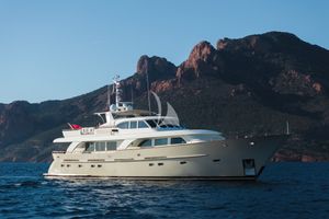 ORIZZONTE - Vahali custom 30m - 4 Cabins - Cannes - Monaco - St Tropez - Nice - French Riviera