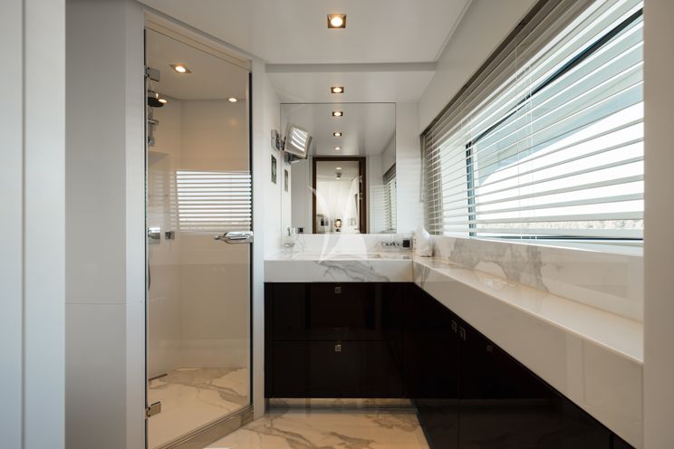 Charter Yacht ORIZZONTE - Vahali 30m - 4 Cabins - Cannes - Nice - Antibes - St Tropez - French Riviera - Monaco