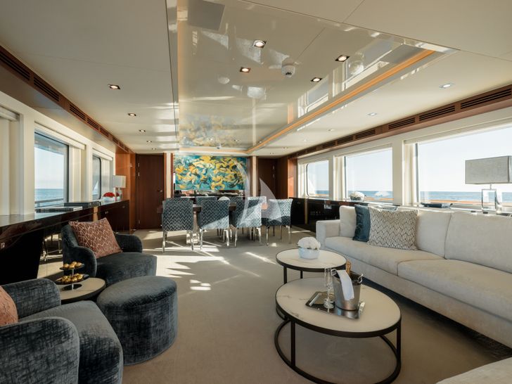 ORIZZONTE Vahali 30m - saloon ORIZZONTE Vahali 30m - saloon