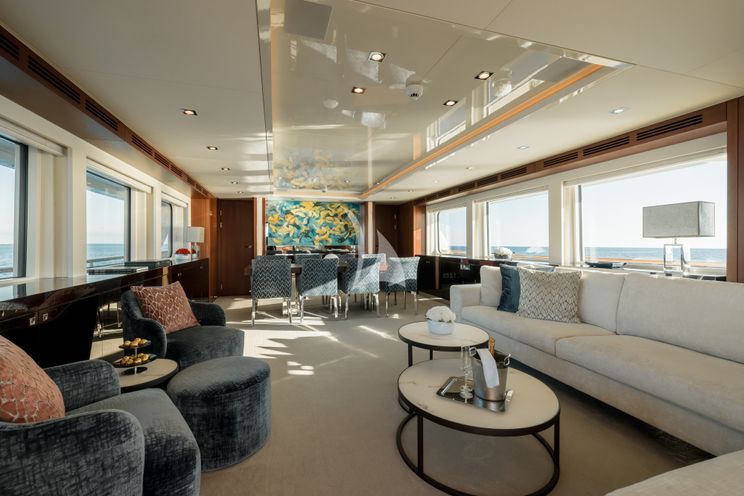 Charter Yacht ORIZZONTE - Vahali 30m - 4 Cabins - Cannes - Nice - Antibes - St Tropez - French Riviera - Monaco